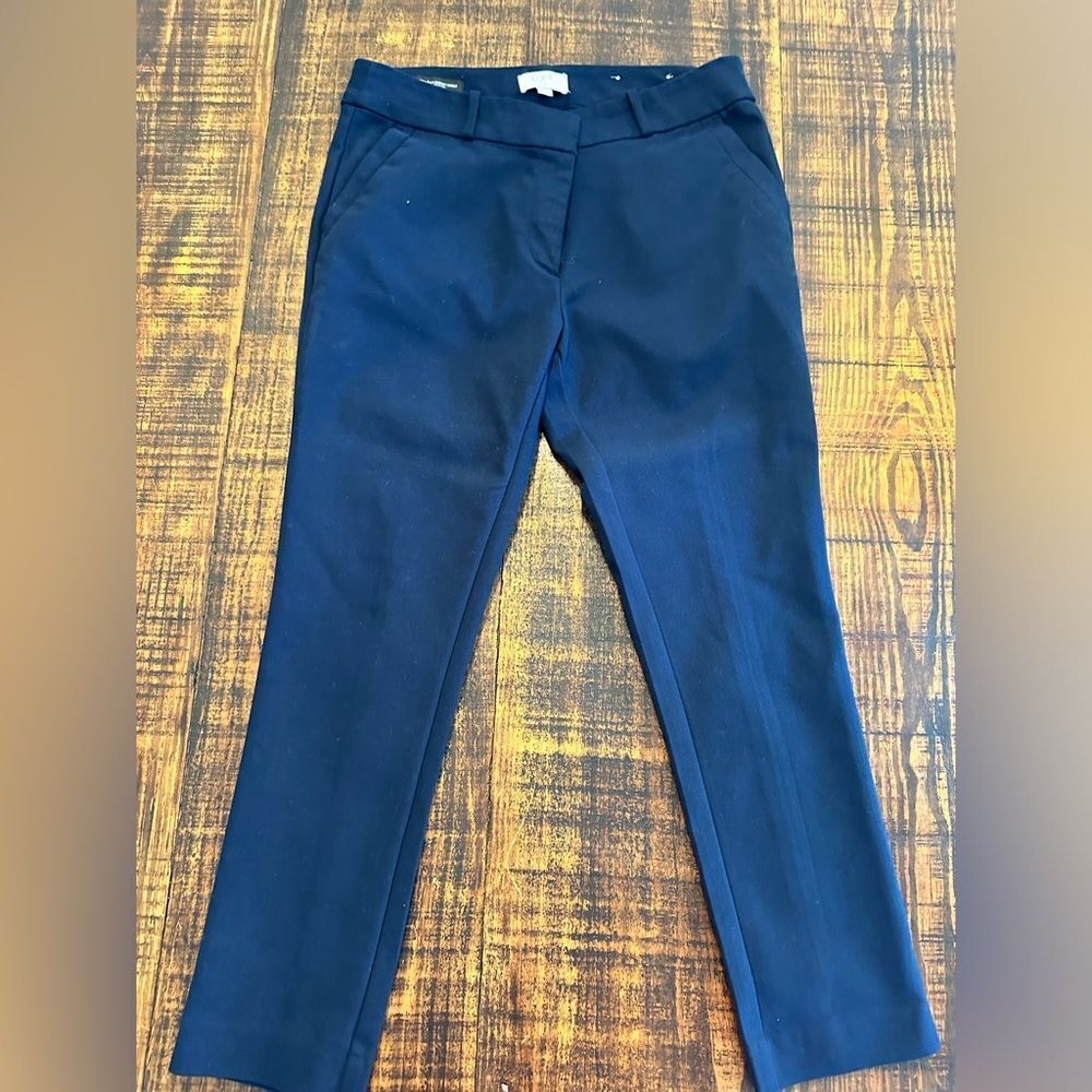 Like New- Loft Modern Fit Skinny Ankle Trousers